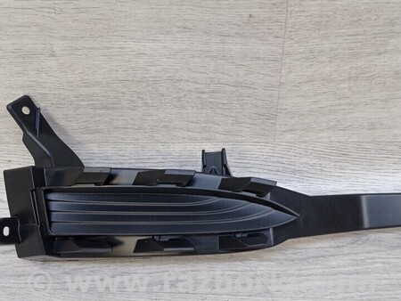 ФОТО Заглушка противотуманных фар бампера переднего правая для Lexus NX Київ