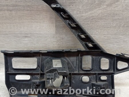 ФОТО Кронштейн кріплення направляюча омивача фар переднього бампера для Skoda Octavia Киев