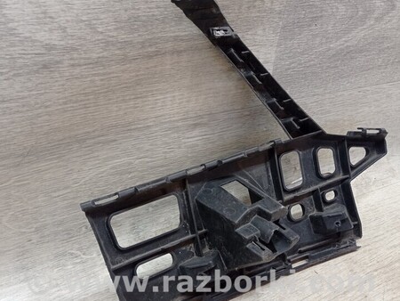 ФОТО Кронштейн кріплення направляюча омивача фар переднього бампера для Skoda Octavia Киев