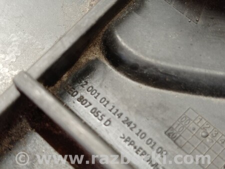 ФОТО Кронштейн кріплення направляюча омивача фар переднього бампера для Skoda Octavia Киев