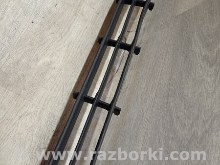 ФОТО Решітка радіатора переднього бампера нижня для Skoda Octavia A5 Киев