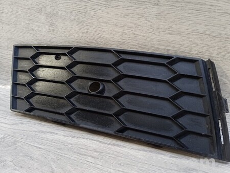 ФОТО Заглушка противотуманных фар бампера переднего левая для Skoda Octavia A7 Киев