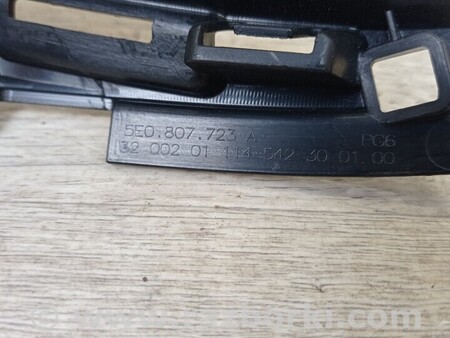 ФОТО Кронштейн крепление направляющая бампера переднего левый для Skoda Octavia A7 Киев