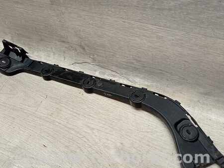 ФОТО Кронштейн кріплення направляюча заднього бампера лівий Універсал для Skoda Octavia A7 Киев