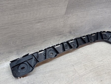 ФОТО Кронштейн кріплення направляюча заднього бампера правий Універсал для Skoda Octavia A7 Киев