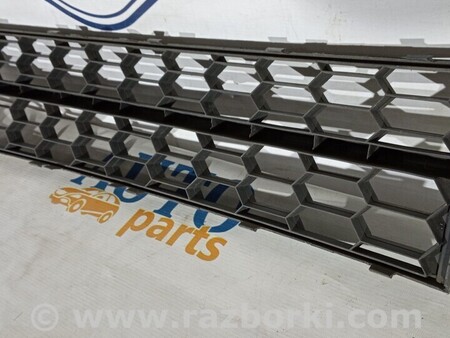 ФОТО Решетка бампера переднего для Skoda Octavia A7 Киев