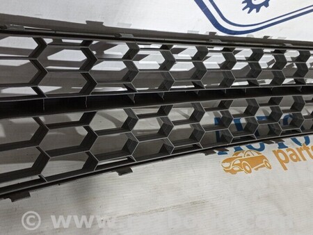 ФОТО Решетка бампера переднего для Skoda Octavia A7 Киев