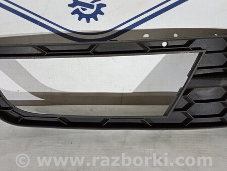 ФОТО Решетка туманки правая для Skoda Octavia A7 Киев