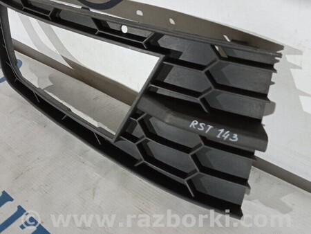 ФОТО Решетка туманки правая для Skoda Octavia A7 Киев