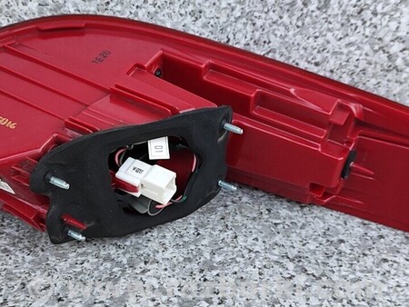 ФОТО Фонарь задний правый для KIA Optima Киев