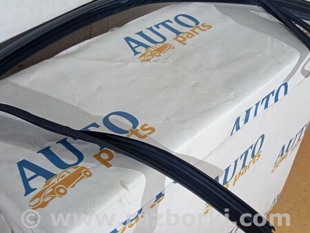 ФОТО Ущільнювач двері передньої правої на двері для Chevrolet Orlando Киев