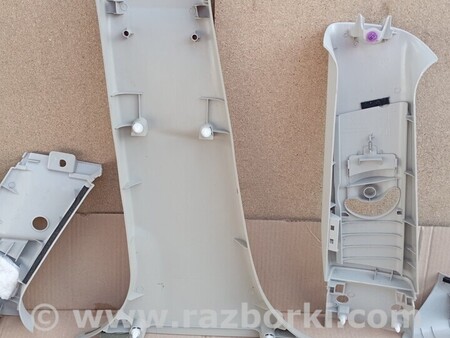 ФОТО Накладка порога стойки обшивка внутренняя правая для Subaru Outback Киев