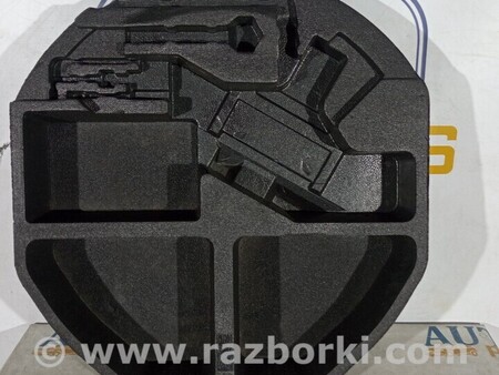 ФОТО Наповнювач підлоги багажника під домкрат для Subaru Outback Киев