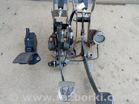 ФОТО Педаль газу сцепления тормоза для Subaru Outback Киев