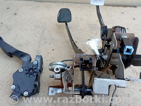 ФОТО Педаль газу сцепления тормоза для Subaru Outback Киев