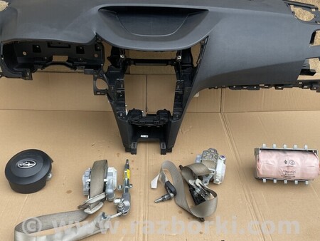 ФОТО Торпедо консоль для Subaru Outback Київ