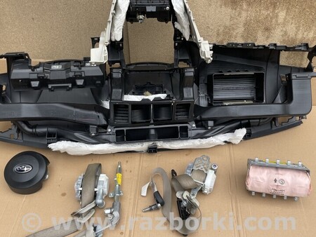 ФОТО Торпедо консоль для Subaru Outback Київ