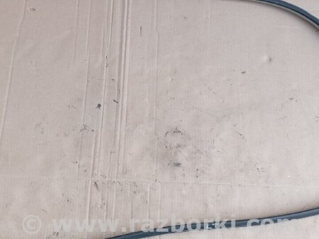 ФОТО Уплотнитель двери передней задней левой правой для Subaru Outback Киев