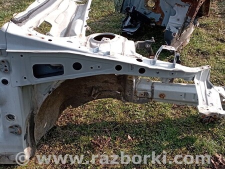 ФОТО Четверть передняя правая для Subaru Outback Киев