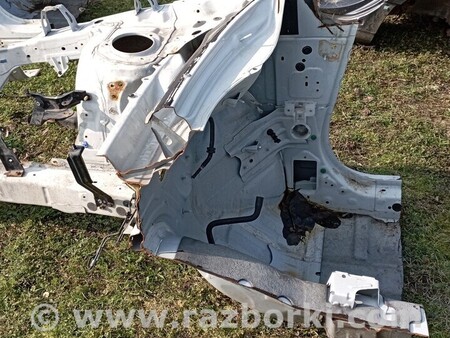 ФОТО Четверть передняя правая для Subaru Outback Киев