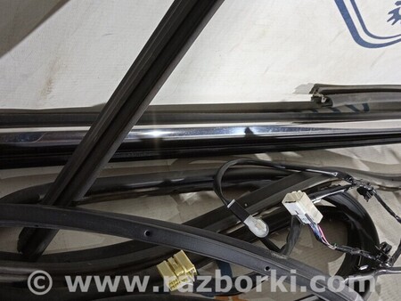 ФОТО Уплотнитель резинка двери передней правой Ущільнювач гумка для Mitsubishi Outlander Киев