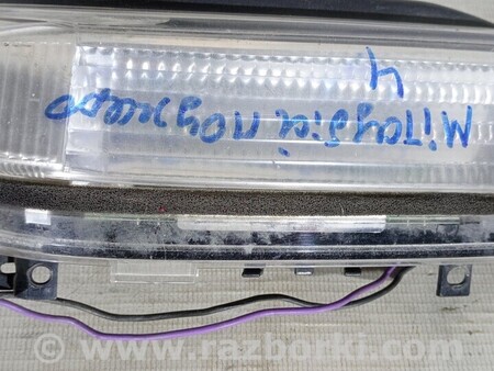 ФОТО Повторитель поворота зеркала правого Повторювач повороту дзеркала для Mitsubishi Pajero Wagon Киев