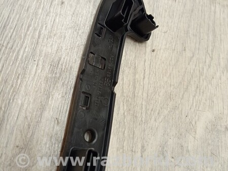 ФОТО Кронштейн кріплення направляюча переднього бампера лівий для Peugeot Partner Киев