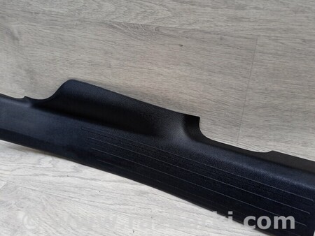 ФОТО Накладка порога внутрішня задня права для Peugeot Partner Киев