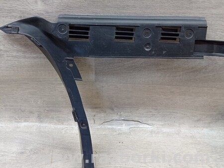 ФОТО Кронштейн кріплення направляюча правого бампера для Volkswagen Passat B8 (07.2014-...) Киев