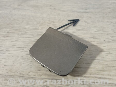 ФОТО Заглушка бампера буксировочного крюка задняя для Volkswagen Passat B7 (09.2010-06.2015) Киев