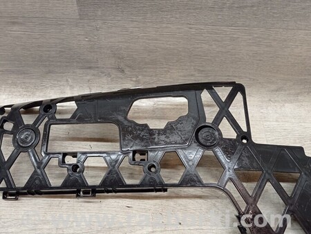 ФОТО Кронштейн кріплення направляюча переднього бампера лівий для Volkswagen Passat B7 (09.2010-06.2015) Киев