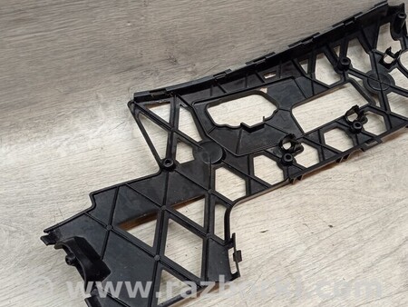 ФОТО Кронштейн кріплення направляюча переднього бампера лівий для Volkswagen Passat B7 (09.2010-06.2015) Киев