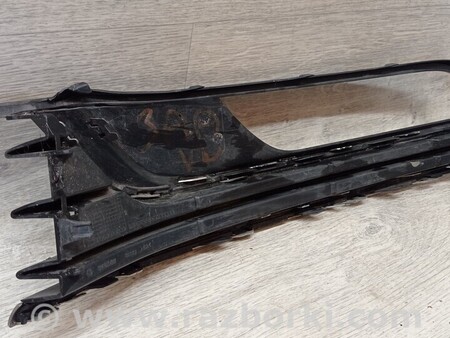 ФОТО Накладка решітка туманки права для Volkswagen Passat B7 (09.2010-06.2015) Киев