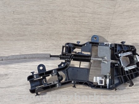 ФОТО Держатель наружной ручки двери передней левой для Volkswagen Passat B8 (07.2014-...) Киев