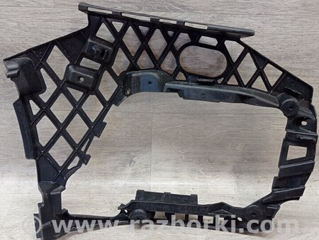 ФОТО Кронштейн кріплення направляюча башмак переднього бампера лівий для Volkswagen Passat B8 (07.2014-...) Киев