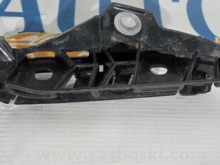 ФОТО Кронштейн переднього бампера правий для Volkswagen Passat B8 (07.2014-...) Киев