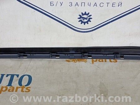 ФОТО Молдинг двери передней левой Молдинг двері передньої для Volkswagen Passat B8 (07.2014-...) Киев