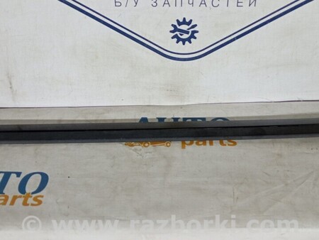 ФОТО Молдинг двері передньої правої для Volkswagen Passat B8 (07.2014-...) Киев
