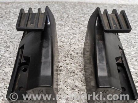 ФОТО Направляющая ремня безопасности для Volkswagen Passat B8 (07.2014-...) Киев