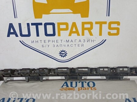 ФОТО Універсал кріплення накладок порогів для Volkswagen Passat B8 (07.2014-...) Киев