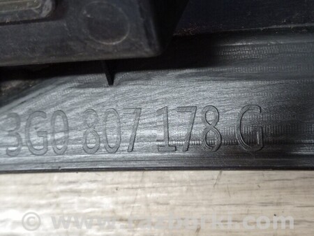 ФОТО Kронштейн кріплення направляюча переднього бампера правий для Volkswagen Passat B8 (07.2014-...) Киев