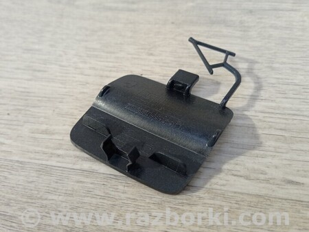 ФОТО Заглушка бампера буксировочного крюка задняя для Volkswagen Passat CC (01.2012-12.2016) Киев