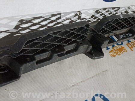 ФОТО Кронштейн заднього бампера центральний для Volkswagen Passat CC (01.2012-12.2016) Киев