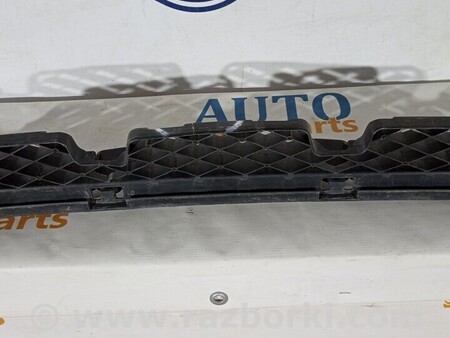 ФОТО Кронштейн заднього бампера центральний для Volkswagen Passat CC (01.2012-12.2016) Киев