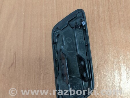 ФОТО Накладка форсунки омывателя фары передней для Volkswagen Passat CC (01.2012-12.2016) Киев