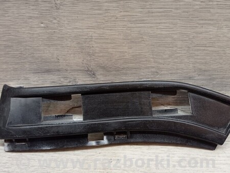 ФОТО Кронштейн кріплення направляюча переднього бампера правий для Volkswagen Polo Киев