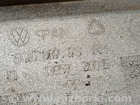 ФОТО Кронштейн кріплення направляюча переднього бампера правий для Volkswagen Polo Киев