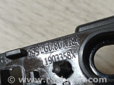 ФОТО Кронштейн кріплення направляюча переднього бампера правий для Volkswagen Polo Київ