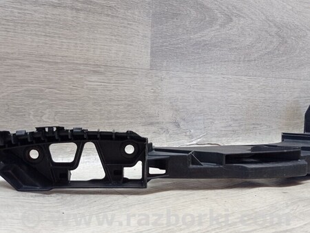 ФОТО Кронштейн кріплення направляюча фари правий Деф для Volkswagen Polo Киев