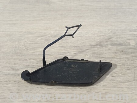 ФОТО Заглушка бампера буксировочного крюка передняя для Audi (Ауди) Q2 Киев